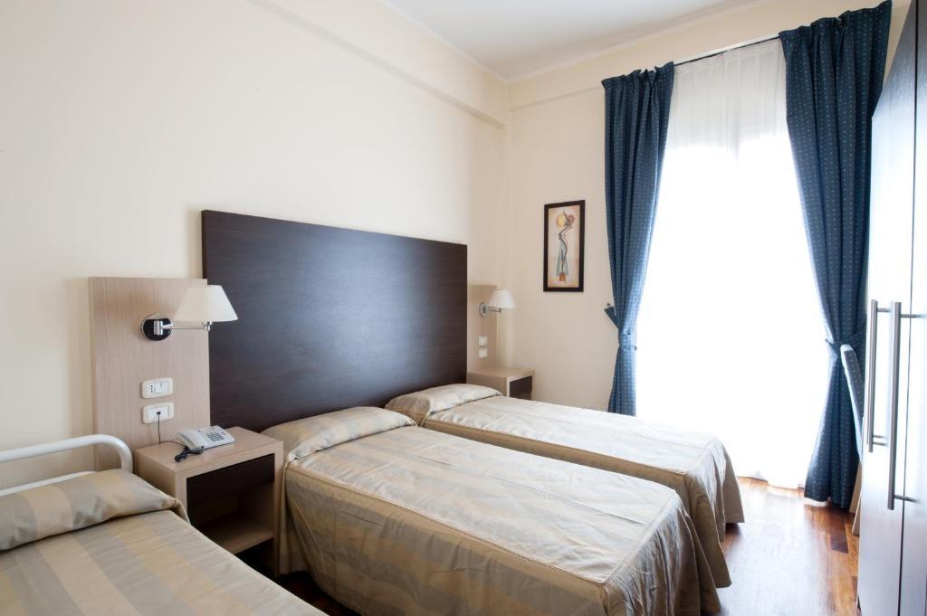 Hotel Royal Pésaro Habitación foto